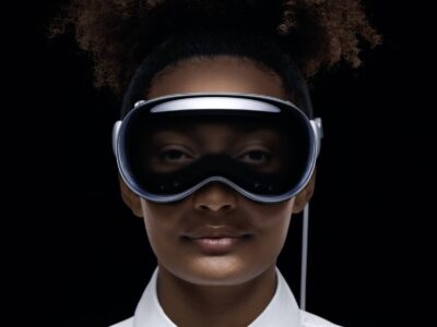 "Apple Ungkapkan Headset 'Vision Pro'" 21