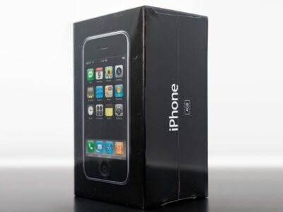 iPhone Asli 4GB Jarang Ada Diprediksi Laku Hingga $100K dalam Lelang 11