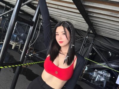 Gaya Busana Festival Musik Kwon Eunbi 'Membakar Internet' -- Lihat Foto di Dalamnya! 9